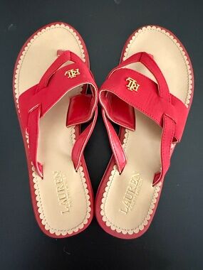 New LAUREN Ralph Lauren Red Women's Thong Sandals with Gold Logo